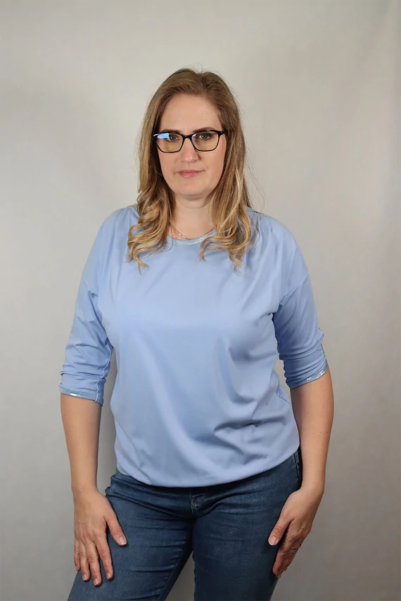 LUISA 3/4-es ujjú húzott vállú női felső világoskék